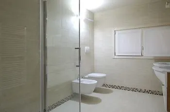 Halldis סירמיונה